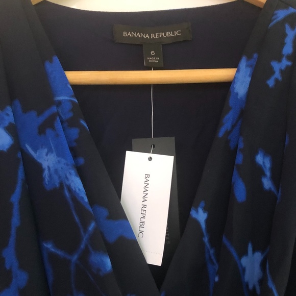 NWT Banana Republic wrap dress - Picture 4 of 9